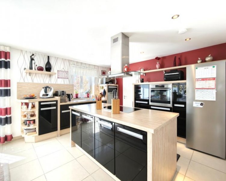 Mössingen Modernes Einfamilienhaus KFW60 mit Garten, zwei Terrassen und Einliegerwohnung in Mössingen-Belsen Haus kaufen