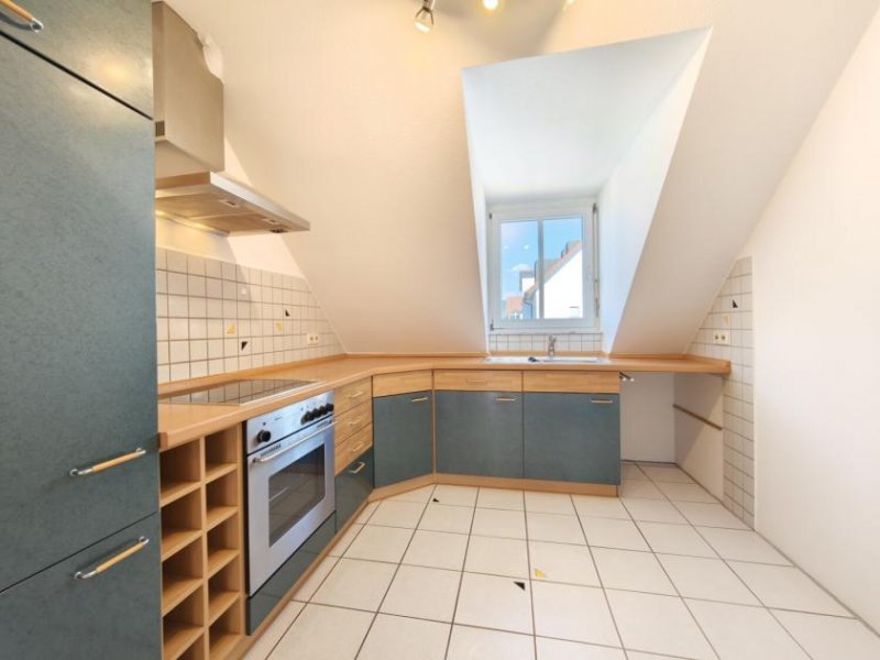 Mössingen Wohnen auf 2 Ebenen: Helle 3,5-Zi.-Maisonette mit geschützter Loggia, zwei Bädern und Tiefgarage Wohnung kaufen
