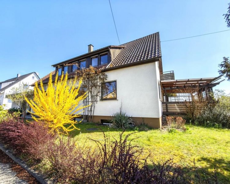 Dußlingen Zweifamilienhaus Bj. 1969 mit großem Garten und Doppelgarage in ruhiger Lage Haus kaufen