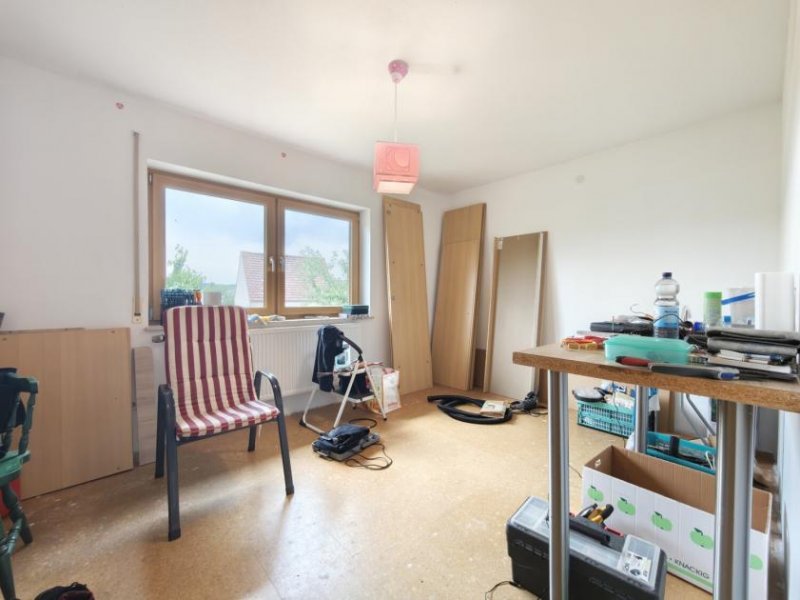 Burladingen Freistehendes Einfamilienhaus von 1992 mit Einliegerwohnung, Westgarten, Garage und PV-Anlage Haus kaufen