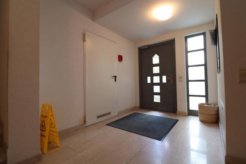 Albstadt Kapitalanlage oder neues Zuhause – 2-Zimmer-Wohnung mit Terrasse und 2 Außenstellplätze Wohnung kaufen