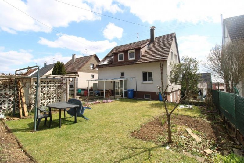 Winterlingen Gepflegtes Einfamilienhaus - in Randlage von Winterlingen Haus kaufen