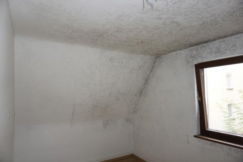 Reutlingen RESERVIERT !!! Hübsches, kleines Häuschen in ruhiger, grüner Innenstadtlage in Reutlingen gegen Höchstgebot! Haus kaufen