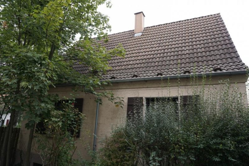 Reutlingen VERKAUFT !!! Hübsches, kleines Häuschen in ruhiger, grüner Innenstadtlage in Reutlingen gegen Höchstgebot! Haus kaufen