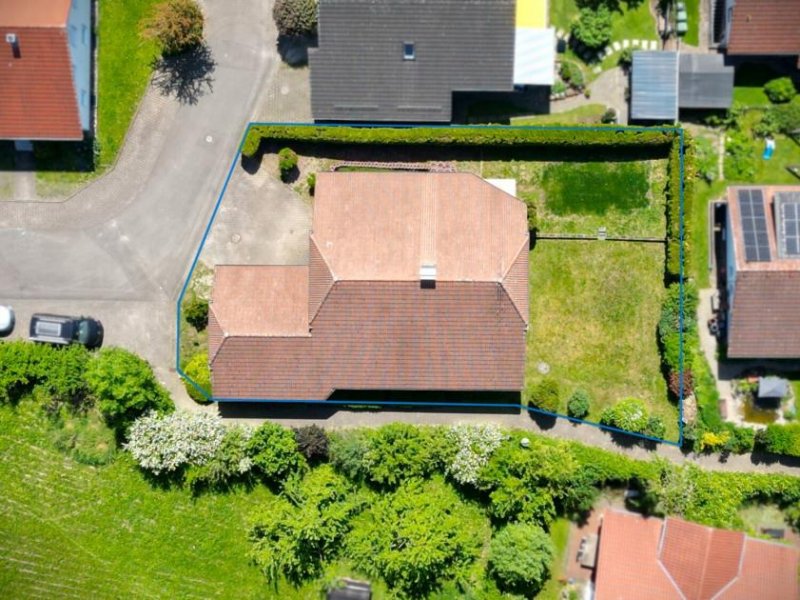 Gomaringen Massives Familienglück in ruhiger Lage: Gepflegtes Zuhause mit Garten, Doppelgarage und Ausbauoption Haus kaufen