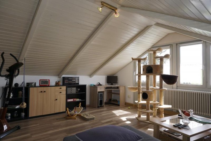 Oberer Lindenhof VERKAUFT !!! Sehr schön gelegenes Haus für die ganze Familie Haus kaufen