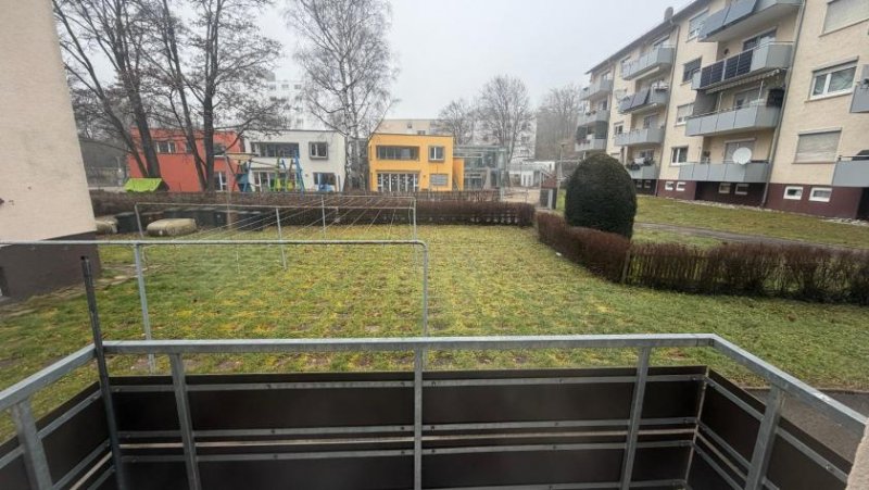 Altbach Gepflegte, sanierte 3 Zimmerwohnung mit Balkon - gut vermietet. Wohnung kaufen
