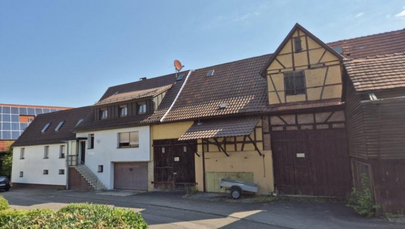 Löchgau Vielseitiges 3-Familienhaus mit Nebengebäuden - Viel Potenzial für Kapitalanleger oder Handwerker Haus kaufen