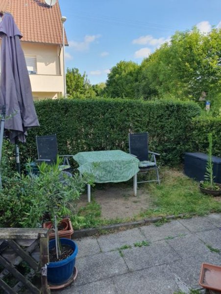 Sersheim Provisionsfrei für Käufer - Mehrfamilienhaus mit drei Wohneinheiten in familienfreundlicher Lage Haus kaufen