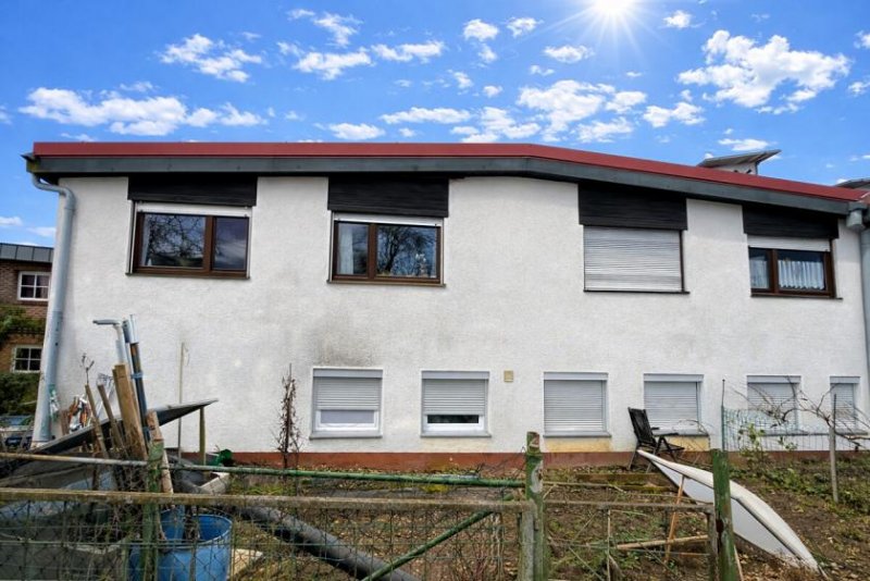 Hessigheim 4 Häuser (9 Wohnungen) zu einem Preis! Ideal für Handwerker! Mit Garagen u. weiteren Lagerflächen Gewerbe kaufen