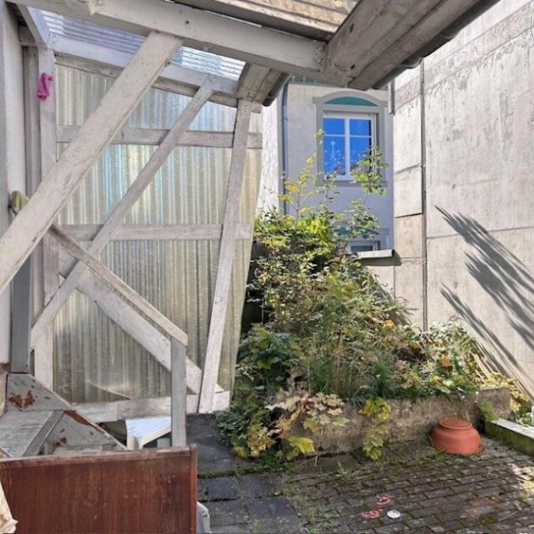 Bretten Dreifamilienhaus mit Doppelgarage u. Scheune für Anpacker oder Investoren Haus kaufen