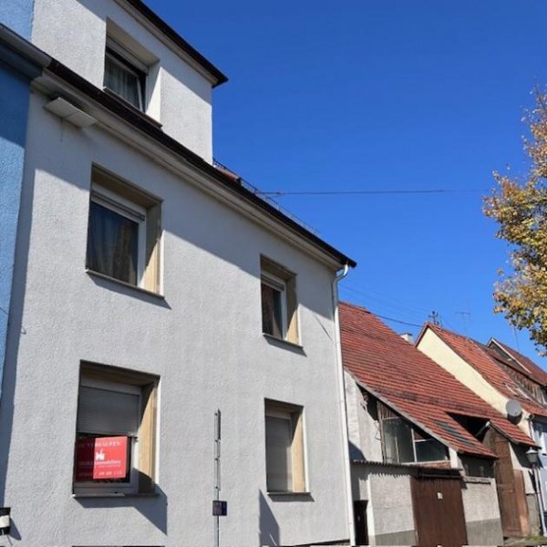 Bretten Dreifamilienhaus mit Doppelgarage u. Scheune für Anpacker oder Investoren TOP PREIS ! Haus kaufen