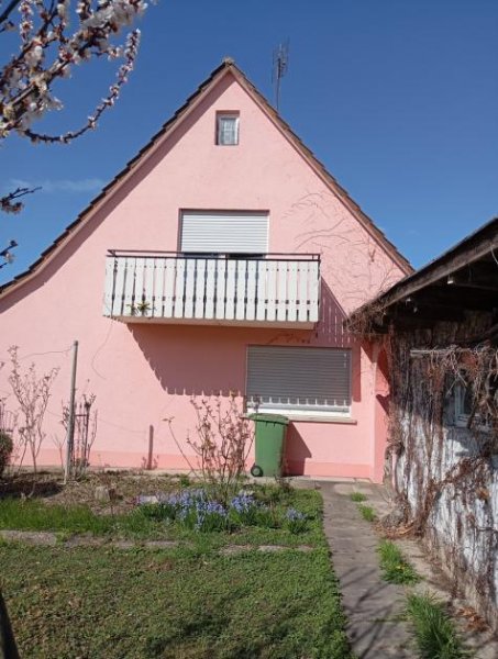 Oberderdingen Einfamilienhaus zentrumsnah und doch ruhig, großer Garten , Objekt mit Potential! Haus kaufen