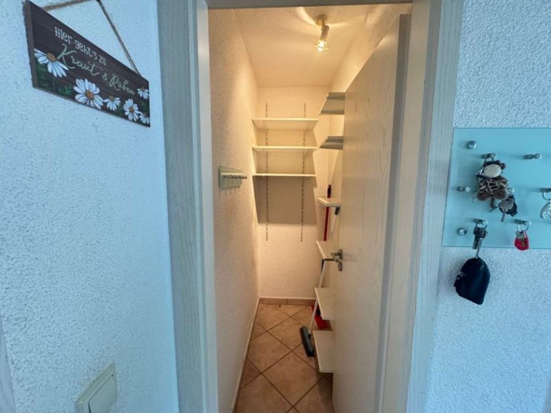 Oberderdingen Reihenhaus in familienfreundlichem Umfeld Haus kaufen