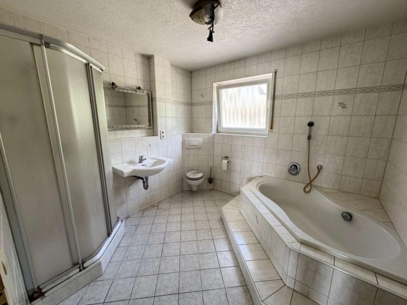 Oberderdingen Reihenhaus in familienfreundlichem Umfeld Haus kaufen