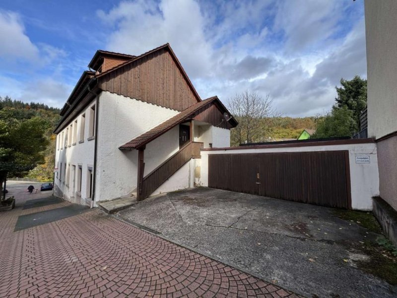 Pforzheim Teilsaniertes 3-Familienhaus in Pforzheim-Würm Haus kaufen