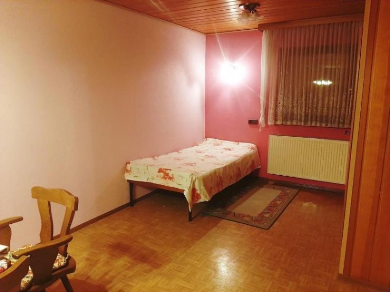 Remchingen ObjNr:19807 - Charmantes 1-Familienhaus mit ELW (noch nicht fertiggestellt), Garage und Scheune in Remchingen Haus kaufen