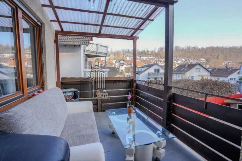 Kämpfelbach ATIK: Freistehendes Zweifamilienhaus mit Anbau auf großem Grundstück Haus kaufen