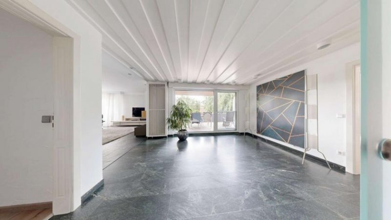 Eisingen (Enzkreis) Exklusives, großes Einfamilienhaus in guter und ruhiger Ortsrand-Lage Haus kaufen