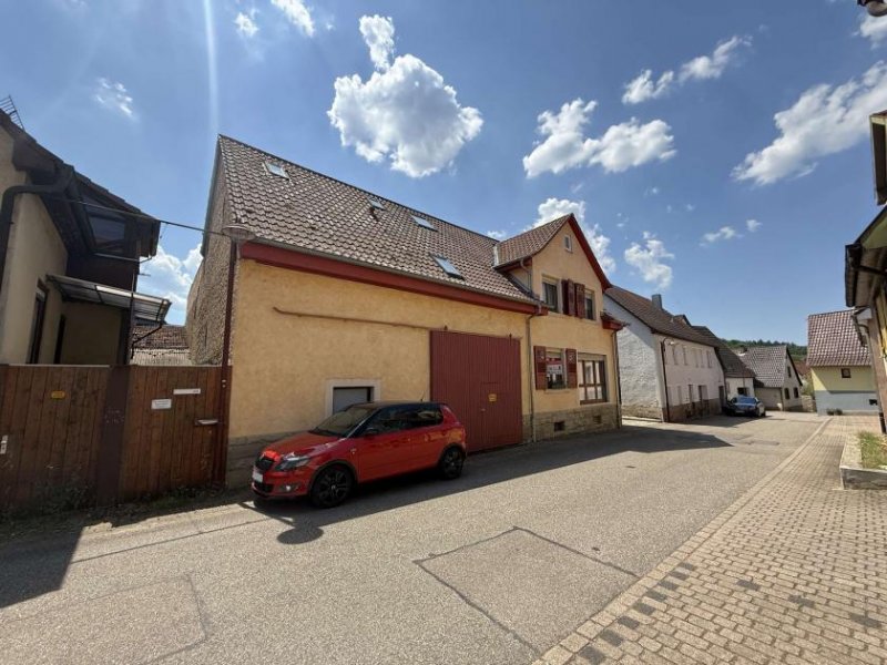 Eisingen (Enzkreis) Haus mit viel Platz für die Familie+schöner Garten+Keller+2 Garagen Haus kaufen