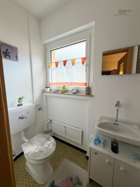 Bad Wildbad 125 m² Kapitalanlage in Bad Wildbad – deutlich unter Markt vermietet | Garage | Kamin | Balkon Wohnung kaufen