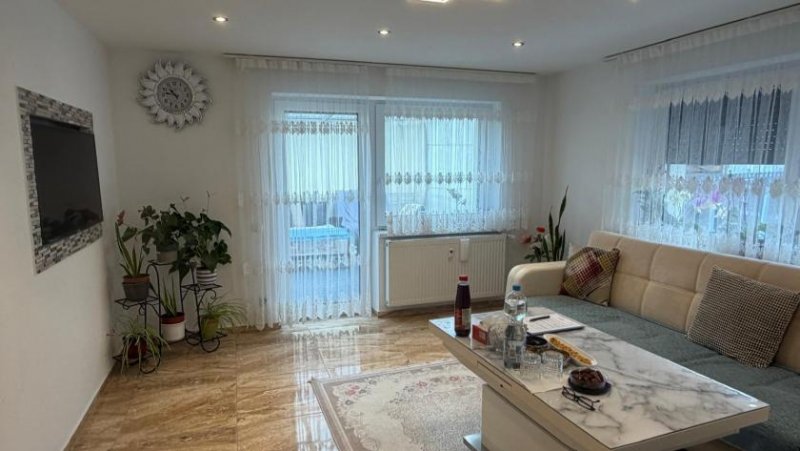 Schömberg (Landkreis Calw) Attraktives Mehrfamilienhaus mit 4 Wohneinheiten zentral in Althengestett gelegen Haus kaufen