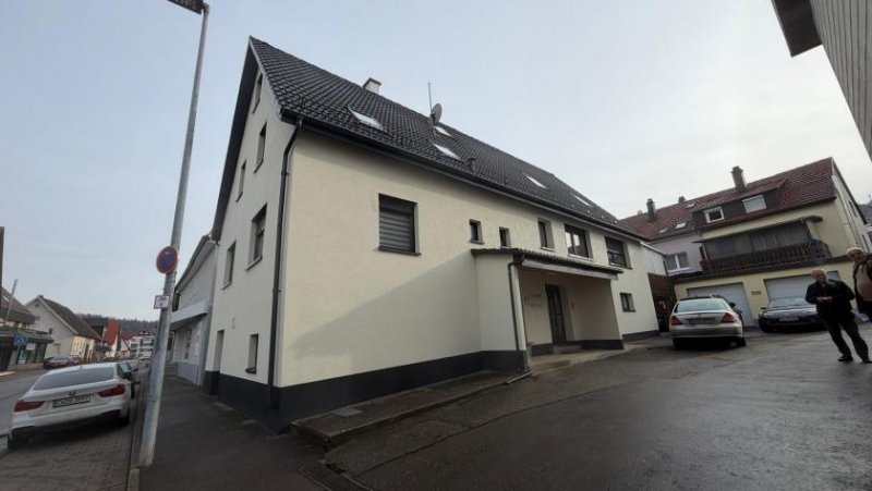 Schömberg (Landkreis Calw) Attraktives Mehrfamilienhaus mit 4 Wohneinheiten zentral in Althengestett gelegen Haus kaufen