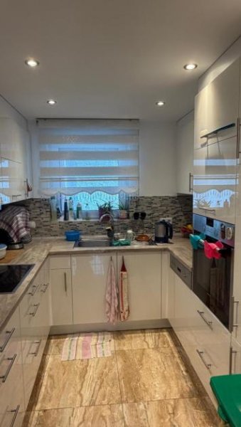 Schömberg (Landkreis Calw) Attraktives Mehrfamilienhaus mit 4 Wohneinheiten zentral in Althengestett gelegen Haus kaufen