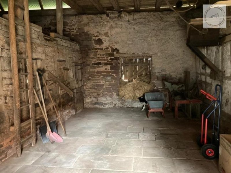 Straubenhardt VORLAUF - 1 Familienhaus mit Potenzial und sehr großem Garten Haus kaufen