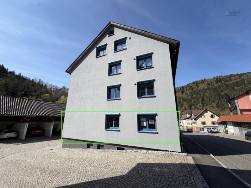 Höfen an der Enz Sanierte 6,5 Zimmer Wohnung in zentraler Lage Wohnung kaufen
