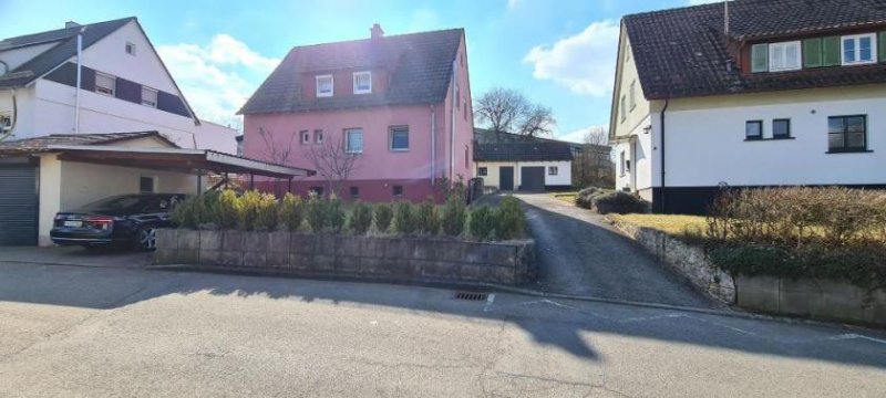 Calw Freibad vor der Türe! Einfamilienhaus in Spitzenlage mit großem Grundstück in Calw-Stammheim! Haus kaufen