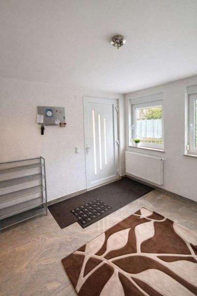 Mühlacker gepflegtes, geräumiges Reiheneckhaus in Mühlacker, Wohnen mit Substanz und durchdachtem Raumkonzept Haus kaufen