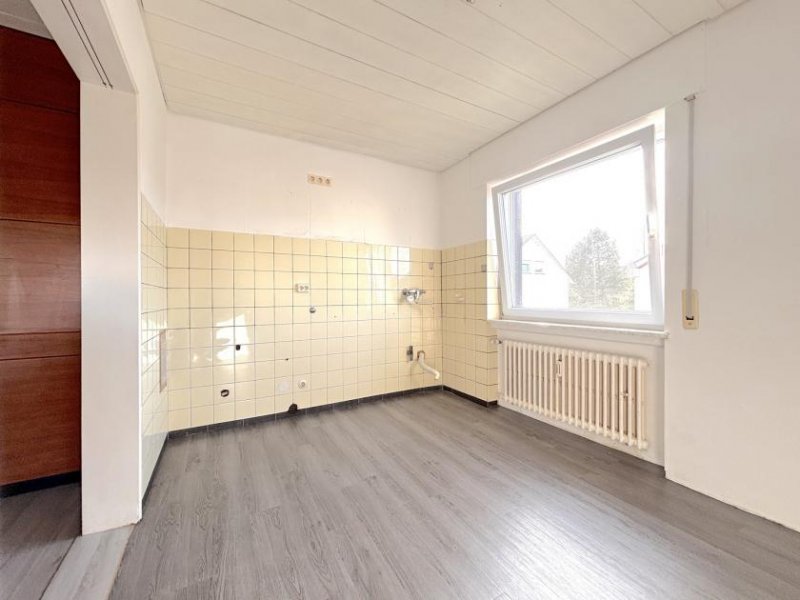 Durmersheim Rohdiamant: 4-Zimmerwohnung mit Balkon Wohnung kaufen