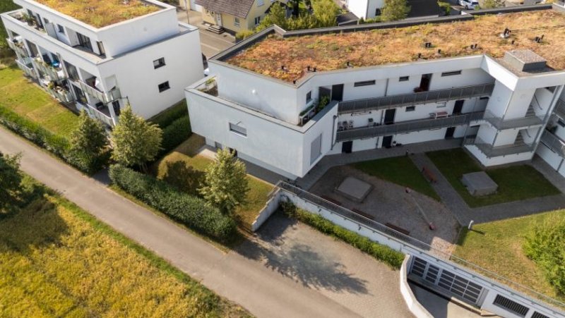 Steinmauern Barrierefrei: Neuwertige Wohnung mit 2 Terrassen und Feldblick Wohnung kaufen