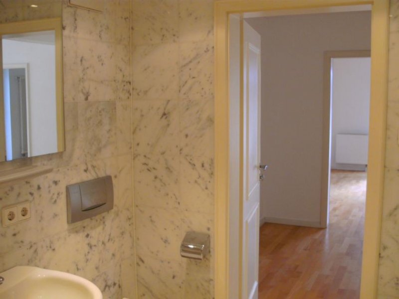 Baden-Baden Exklusive 3,5-Zimmerwohnung am Stadtwald von Baden-Baden gelegen Wohnung kaufen