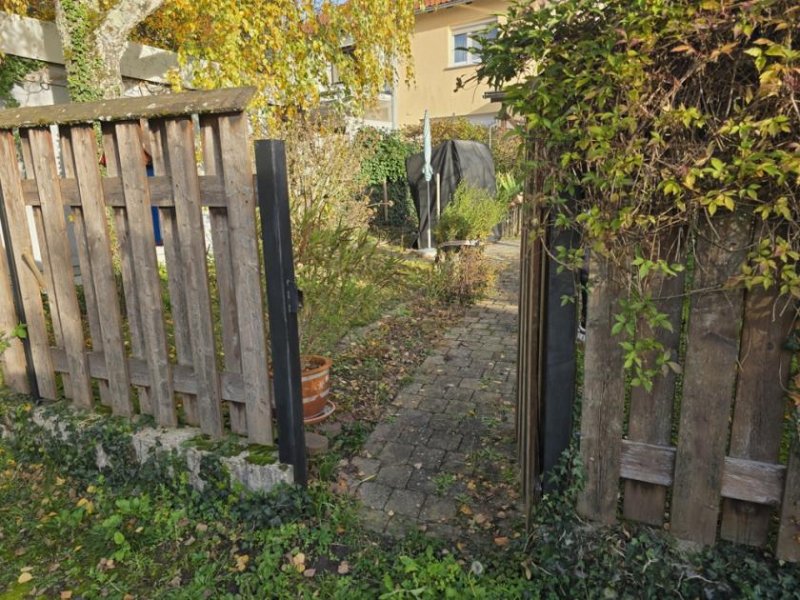 Bruchsal Charmantes Reihenmittelhaus mit 160 m² Wohnfläche in Bruchsal am Schlosspark Haus kaufen