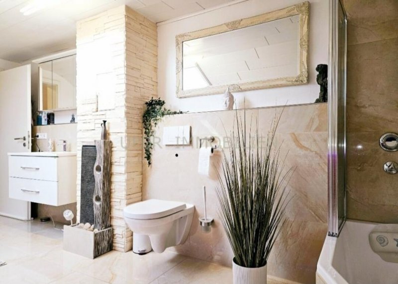 Jockgrim Vollklimatisierte, lichtdurchflutete 3 Zimmer Dachgeschosswohnung im Zweifamilienhaus Wohnung kaufen