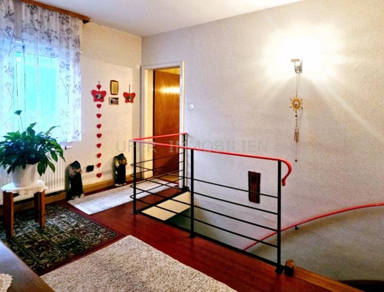 Insheim Solides Ein-bis Zweifamilienhaus mit kleinem Garten und Innenhof in Insheim/SÜW Haus kaufen