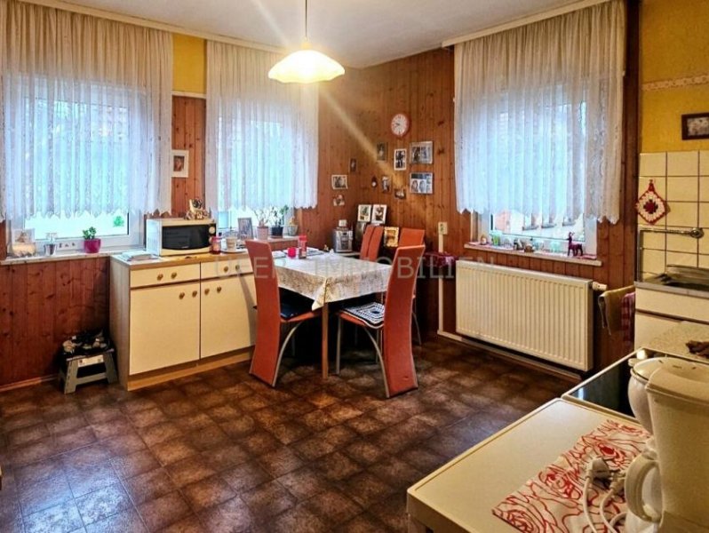 Insheim Solides Ein-bis Zweifamilienhaus mit kleinem Garten und Innenhof in Insheim/SÜW Haus kaufen