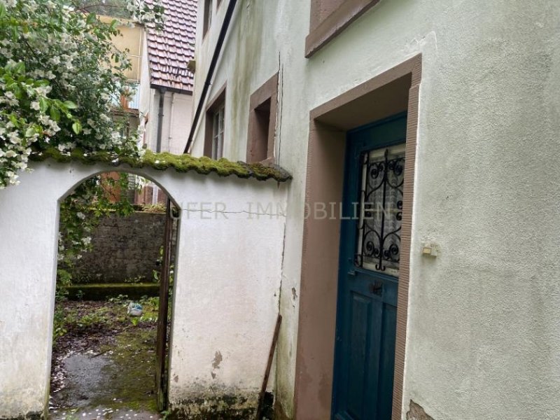 Erlenbach bei Dahn Charmantes Einfamilienhaus in idyllischer Lage - Sanierungsobjekt mit Perspektive Haus kaufen