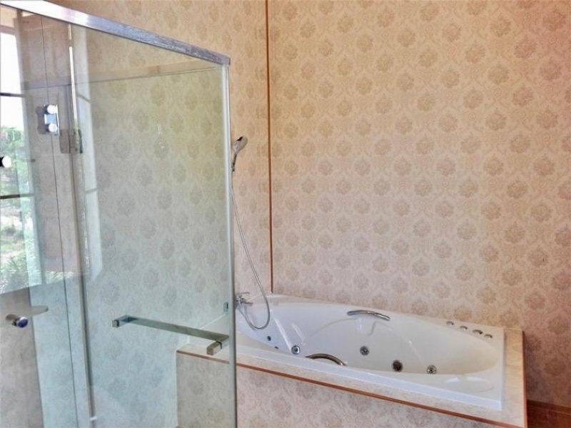 Paknampran Repräsentative Teakholzvilla am Fluss Haus kaufen