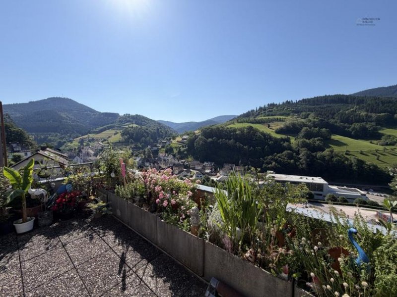 Bad Peterstal-Griesbach Penthousewohnung 3-5 Zimmer mit Traumaussicht Wohnung kaufen