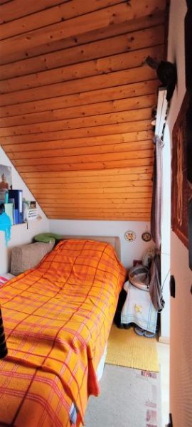 Sasbachwalden geräumige 1-Zimmer Dachgeschoss-Wohnung mit gemütlichem Balkon, Außenstellplatz und Kellerabteil Wohnung kaufen