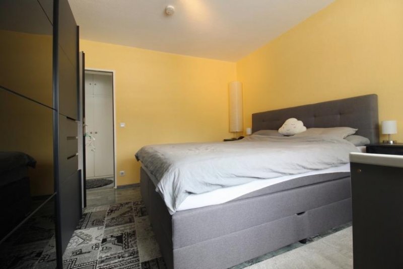 Villingen-Schwenningen Kapitalanlage oder Eigennutz - Gepflegte 2 Zimmer Wohnung mit Balkon und Garage Wohnung kaufen