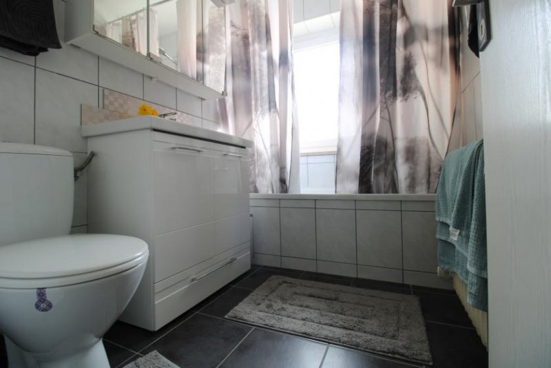 Villingen-Schwenningen Kapitalanlage oder Eigennutz - Gepflegte 2 Zimmer Wohnung mit Balkon und Garage Wohnung kaufen