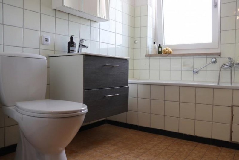 Villingen-Schwenningen Leerstehend & sofort verfügbar – 2-Zimmer-Wohnung mit Balkon und Garage in Villingen Wohnung kaufen