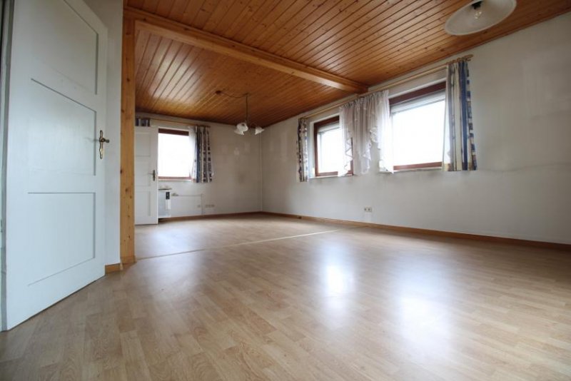 Geisingen Sanierungsbedürftiges Einfamilienhaus mit großem Potenzial in Geisingen/Gutmadingen Haus kaufen
