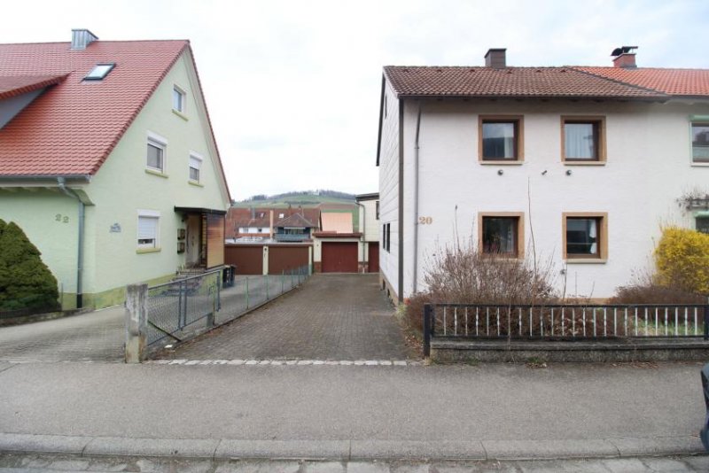 Geisingen Sanierungsbedürftiges Einfamilienhaus mit großem Potenzial in Geisingen/Gutmadingen Haus kaufen