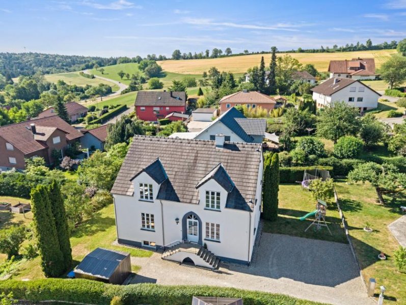 Engen PROVISIONSFREI- Ihr neues Zuhause - Architektonische Eleganz trifft ländliche Gelassenheit Haus kaufen