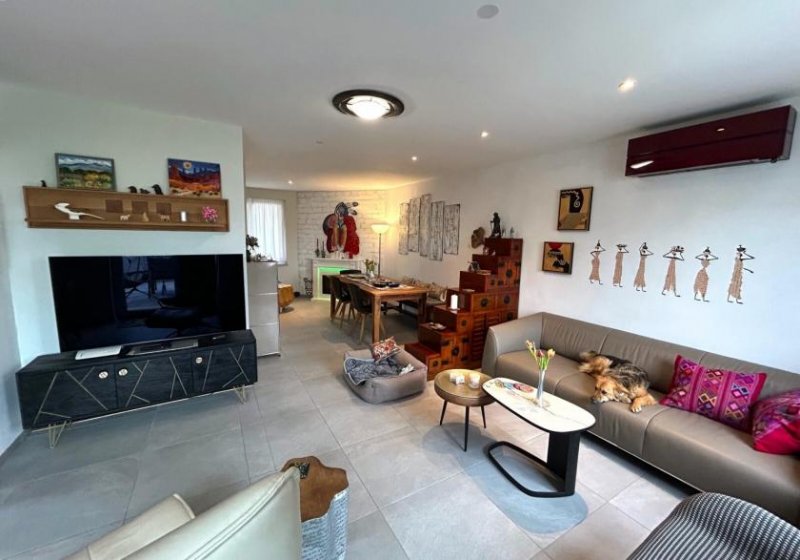 Büsingen am Hochrhein **1A ausgestattetes EFH von 2021 mit Aufzug, Vollkeller, Garage, Carport...** Haus kaufen